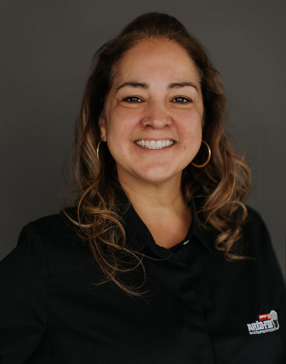 Yvonne Dandoval