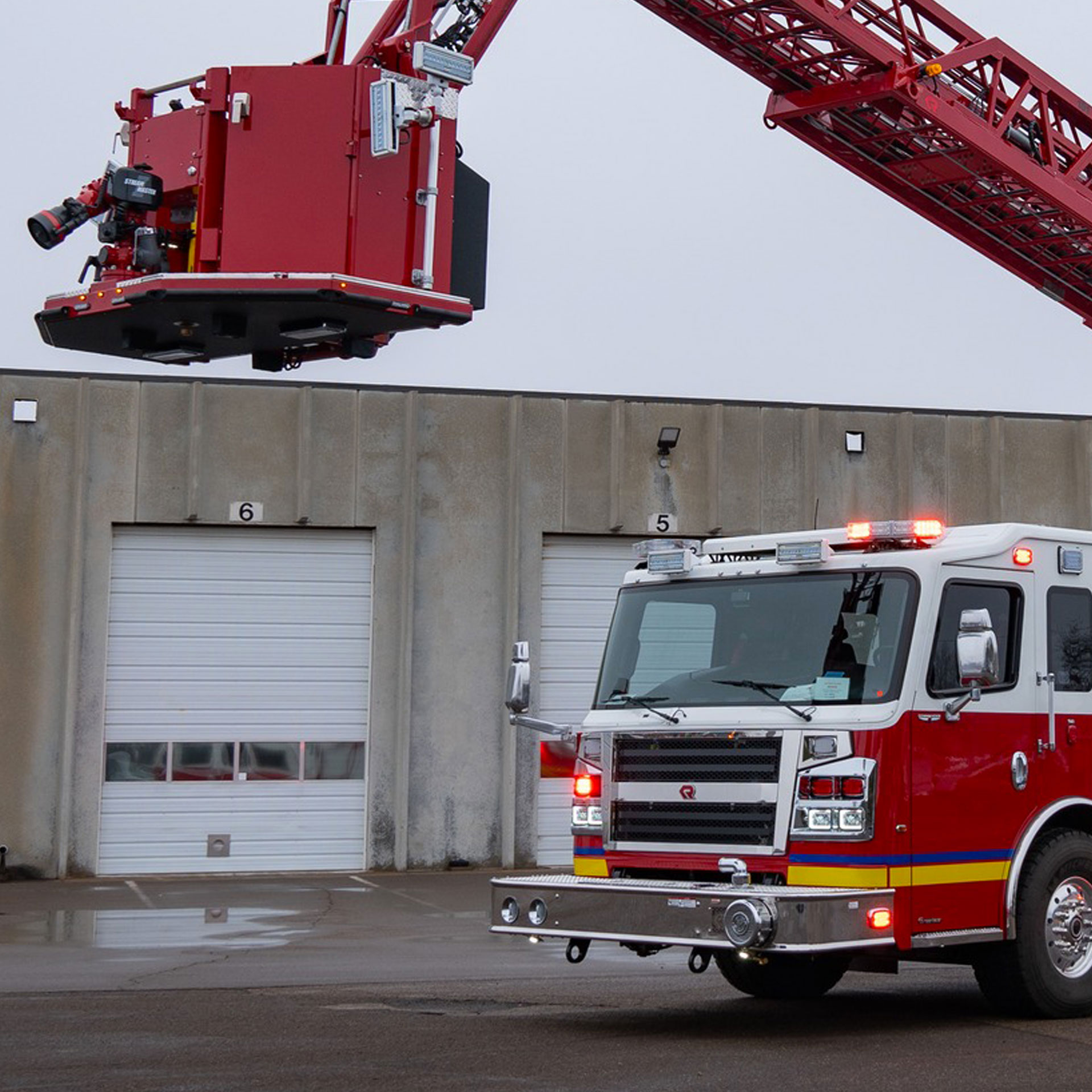 Camion échelle 101', King Cobra de Rosenbauer